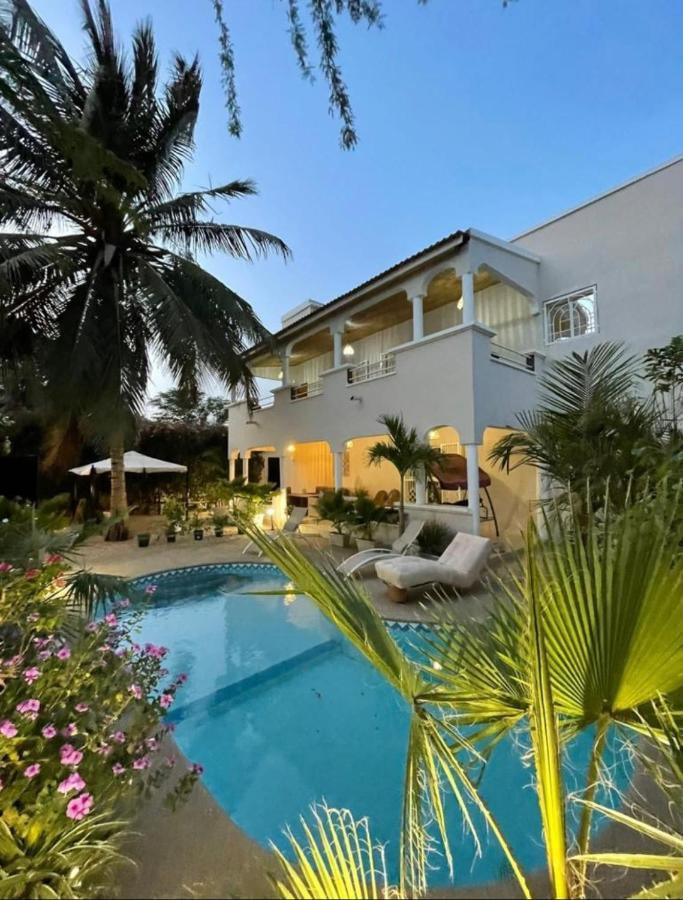 Villa Ngore Saly Екстериор снимка