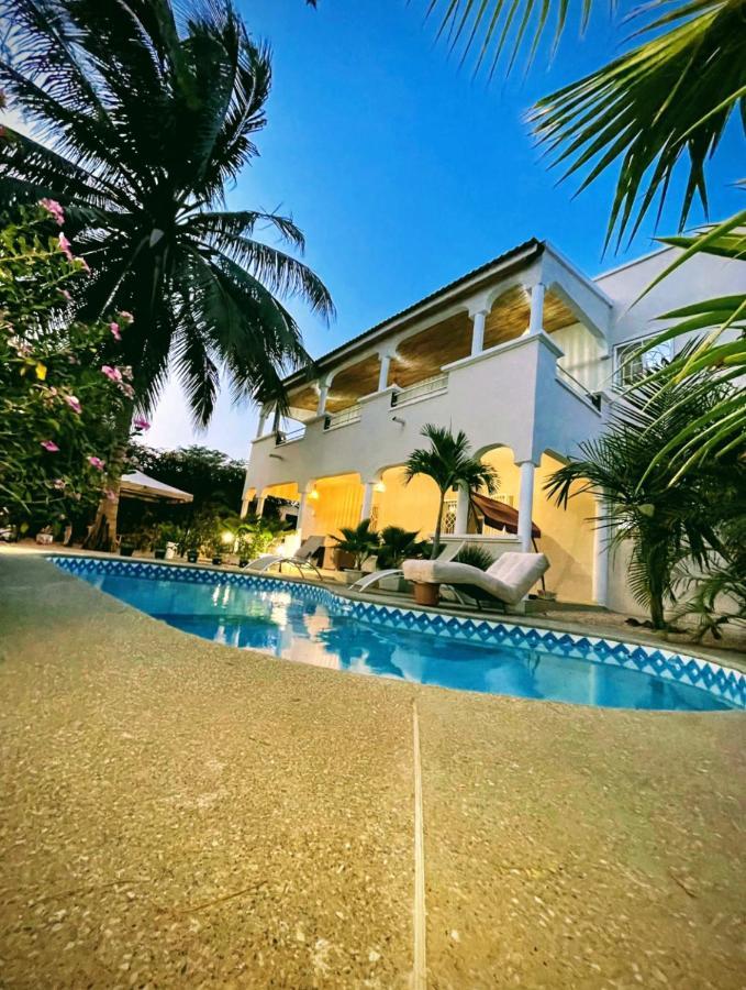 Villa Ngore Saly Екстериор снимка